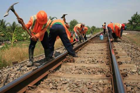  KA Jakarta-Surabaya : Dana Pra Studi Kelayakan Rp30 Miliar
