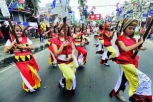  Kabupaten Cirebon Gelar Karnival Bertema Paksi Naga Liman