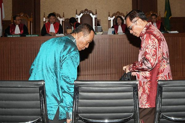  Sidang Korupsi E-KTP: Besok 2 Gubernur Diperiksa