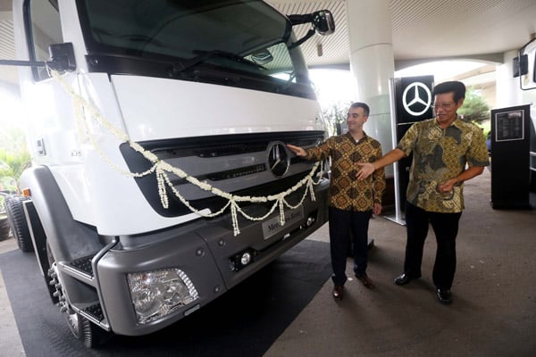  FOTO: Truk Mercedes Akan Dirakit di Dalam Negeri Tahun Ini