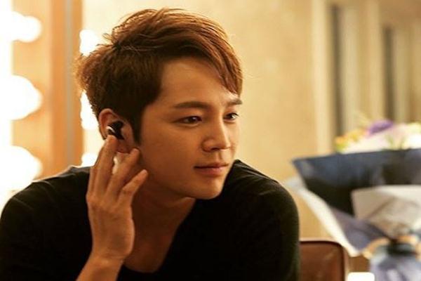  Jang Geun-suk Bantu Pengobatan Penderita Kanker