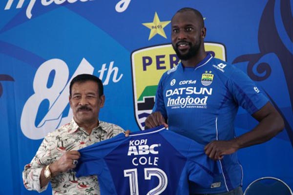  Persib Datangkan Carlton Cole Tak Sesulit Essien