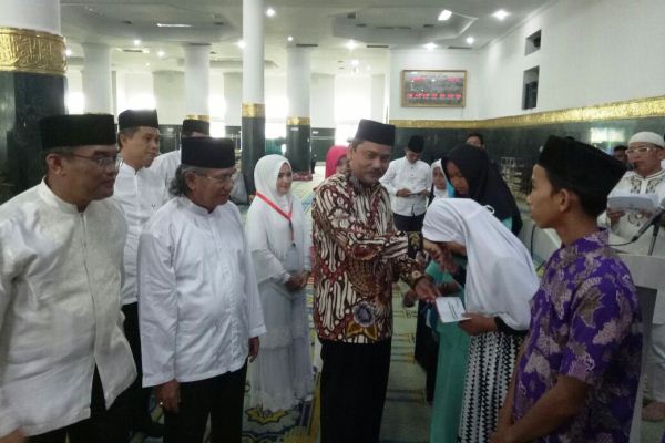  Bank Riau Kepri Santuni 1.000 Anak Yatim di HUT Ke-51