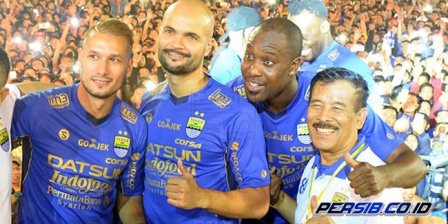 Maitimo, Sergio, Cole dan Umuh Muchtar saat peluncuran tim/Persib.co.id