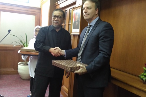  Wakil Presiden AIDS Healthcare Foundation Kunjungi Indonesia