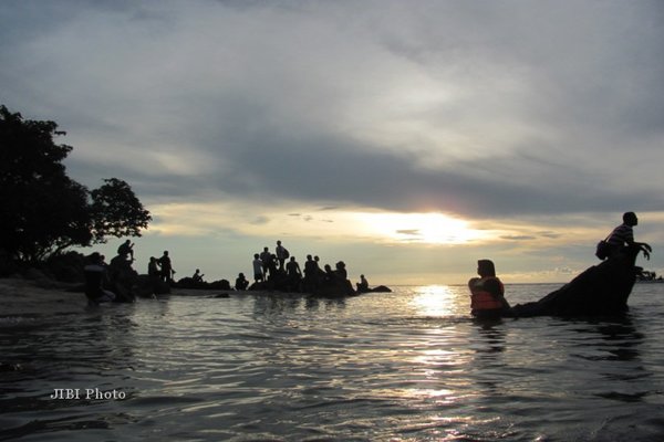  PLN Mendorong Kelistrikan & Pariwisata di Karimunjawa
