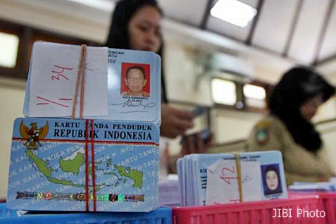  Pemerintah Mulai Mendistribusikan Blangko KTP Elektronik