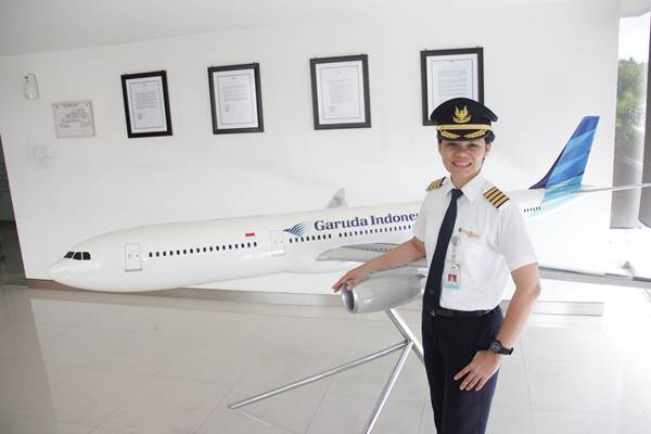  Ini Dia Sosok Kapten Pilot Perempuan Pertama di Garuda Indonesia