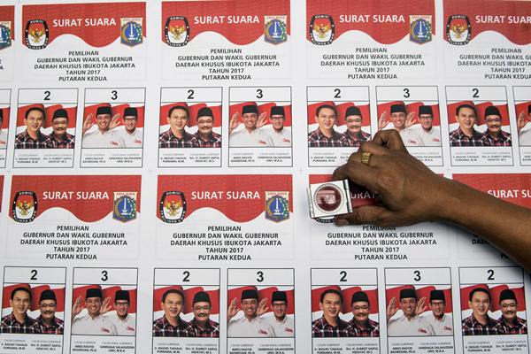  PILKADA DKI 2017 PUTARAN KEDUA : Polisi Minta Proses Hukum Cagub-Cawagub DKI Ditunda?