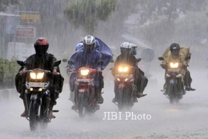  Hujan Lebat Diprediksi Akan Guyur Jatim Dua Hari ke Depan