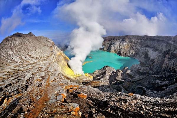  Longsor di Lereng Ijen, Jalur Pendakian ke Kawah Tertutup Material