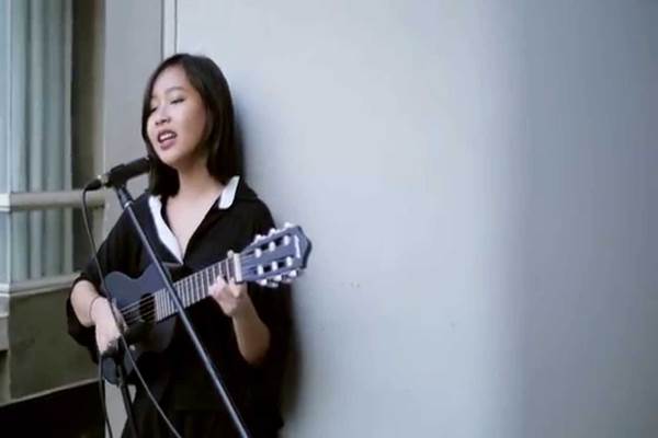  Tayangan Gloria Jessica, Semifinalis Voice of Indonesia di Youtube 9,88 Juta Viewer