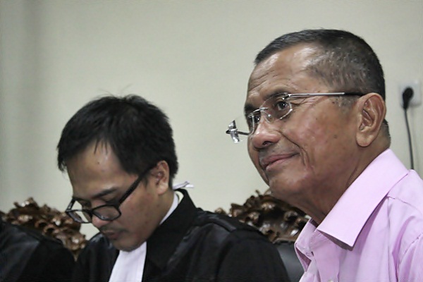  Dahlan Iskan Dituntut 6 Tahun Penjara