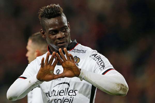  Hasil Liga Prancis: 2 Gol Balotelli Bawa Nice Geser PSG