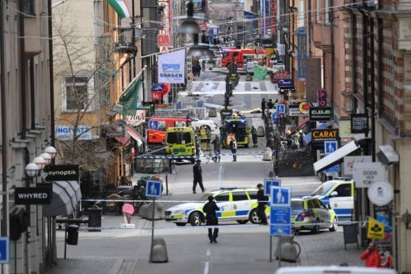  Teror Truk di Stockholm : 4 Orang Tewas, Seorang Diamankan Polisi