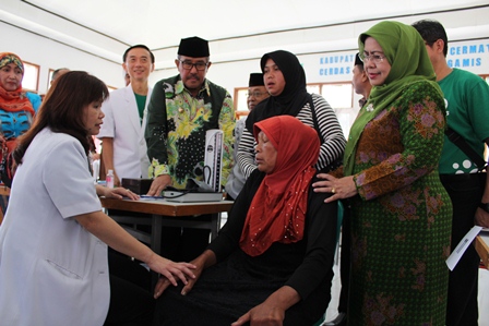  Meprofarm Berikan Pengobatan Gratis 1.000 warga