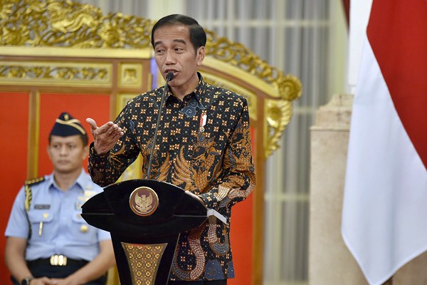  Jokowi Kutuk Penyiraman Air Keras ke Novel Baswedan