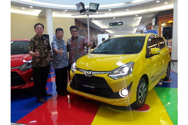  Toyota Astra Motor Luncurkan New Agya di Surabaya