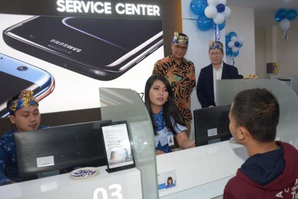  Samsung Membuka Gerai \'Service Center\' Premium di Denpasar