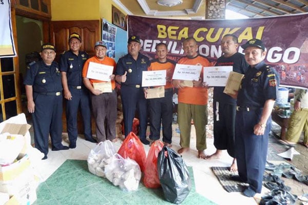  Bea Cukai Madiun Salurkan Bantuan Korban Tanah Longsor Ponorogo