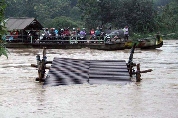  Jatim Bahas Standardisasi Perahu Penyeberangan Tradisional