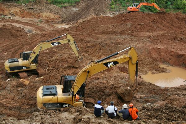  Pencarian Hari Terakhir Korban Longsor Nganjuk
