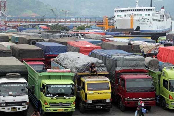  Pengusaha Truk Sulit Bergabung dengan Teknologi Jasa Logistik