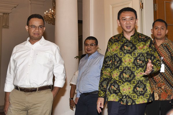  Sikap Hangat Ahok Terima Anies Baswedan