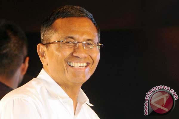  Hakim Tipikor Surabaya Memvonis Dahlan Iskan 2 Tahun Penjara