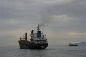  LIBUR AKHIR PEKAN, Pelabuhan Ketapang Dipadati Kendaraan
