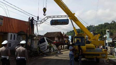  Sopir Bus Pariwisata \'Maut\' Masih Jadi Saksi