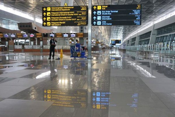  Angkasa Pura II: Kebersihan Bandara Soetta Jadi Prioritas