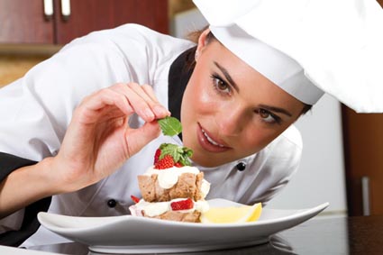  Koki Grand Aston Hotel Medan Sabet Medali di Salon Culinaire 2017