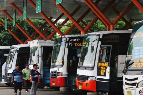  SENTRALISASI TERMINAL BUS: Kemenhub Ajukan Revisi Beleid PNBP