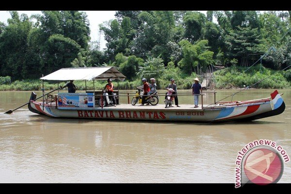  DPRD Surabaya Mengusulkan Aturan Angkutan Perahu Tambang