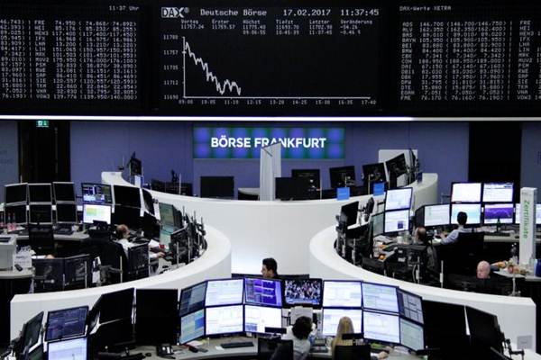  BURSA EROPA: Stoxx Europe 600 Ditutup Melemah