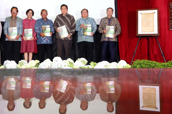  Program Peremajaan Kelapa Sawit Perkebunan