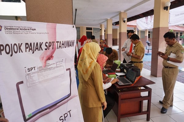  Sah, 16.642 Pegawai Honorer Jadi PNS