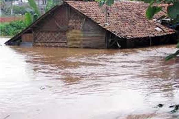  Banjir Bandang di Bandung, BNPB: 5 Rumah Rusak Berat