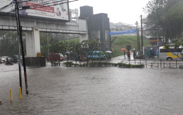  Jalan Pasteur Kota Bandung Kembali Dilanda Banjir