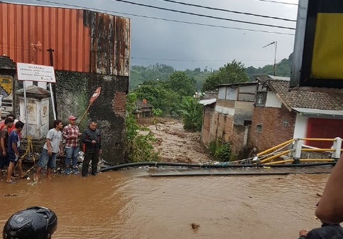  Ini Kata BMKG Soal Banjir Bandang Ciwidey dan Hujan Es di Bandung
