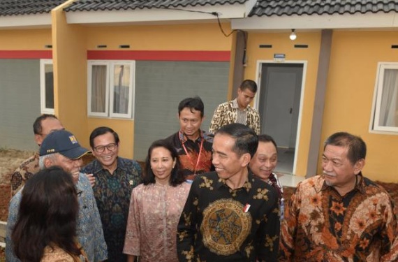  Jokowi Resmikan Program Sejuta Rumah di Cikarang, Ini Kata Demiz