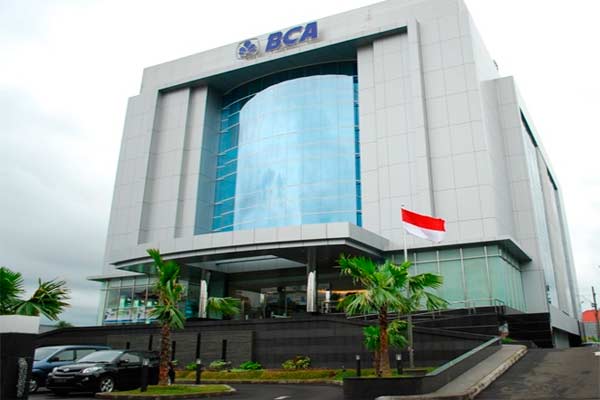  BCA Gelar Latihan Kepemimpinan di UI dan IPB