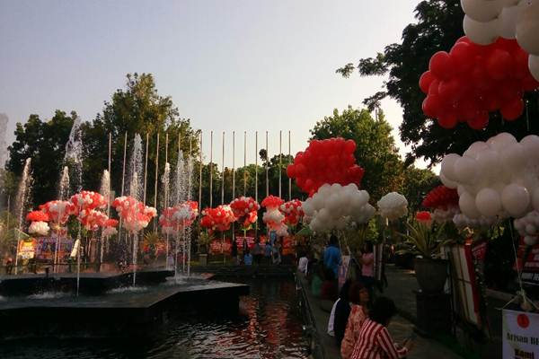  Banjir Bunga Surut, Kini Giliran Banjir Balon di Balaikota