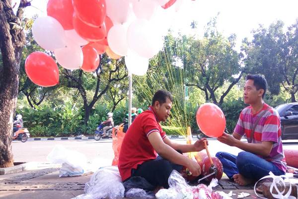  Banjir Balon di Balaikota: Pedagang Raup Untung Besar