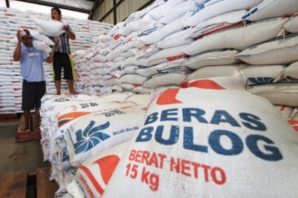  DISTRIBUSI PANGAN: Bulog Buka Peluang Kerjasama