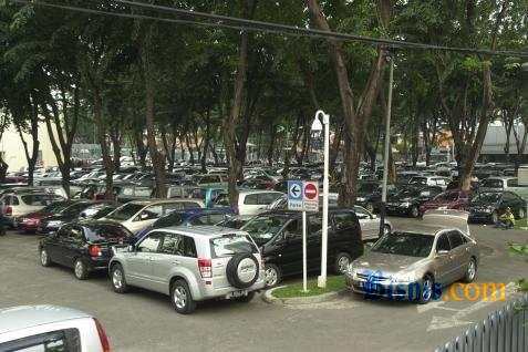  Pemkot Makassar Tata Parkir di Sejumlah Titik Strategis