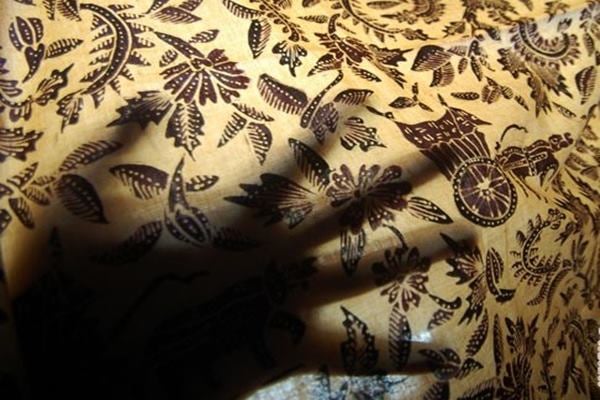  Pemerintah Janji Amankan Pasokan Bahan Baku Batik