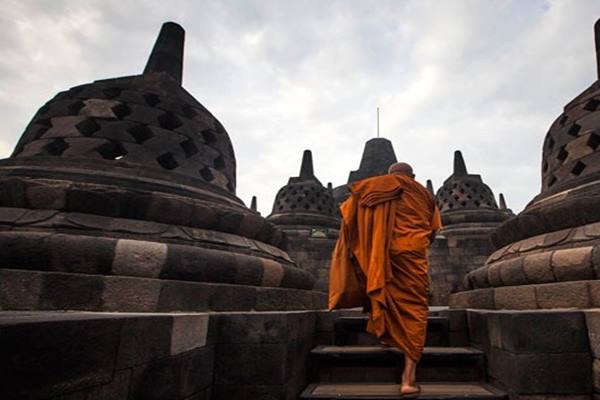  Hari Raya Waisak, Kebhinekaan Bukti Nyata Kekayaan Bangsa Indonesia