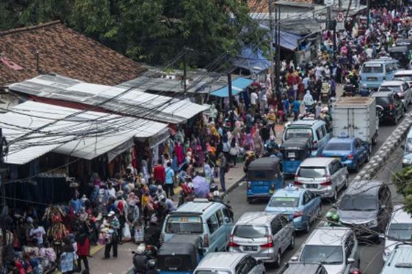  Jelang Puasa, PKL di Kawasan Pasar Tanah Abang Ditertibkan